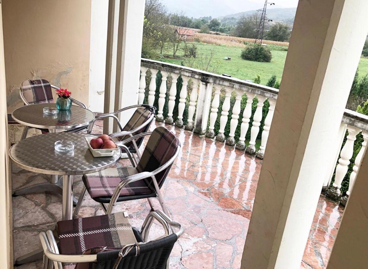 Guest House Aleksandra Баина Баща Екстериор снимка